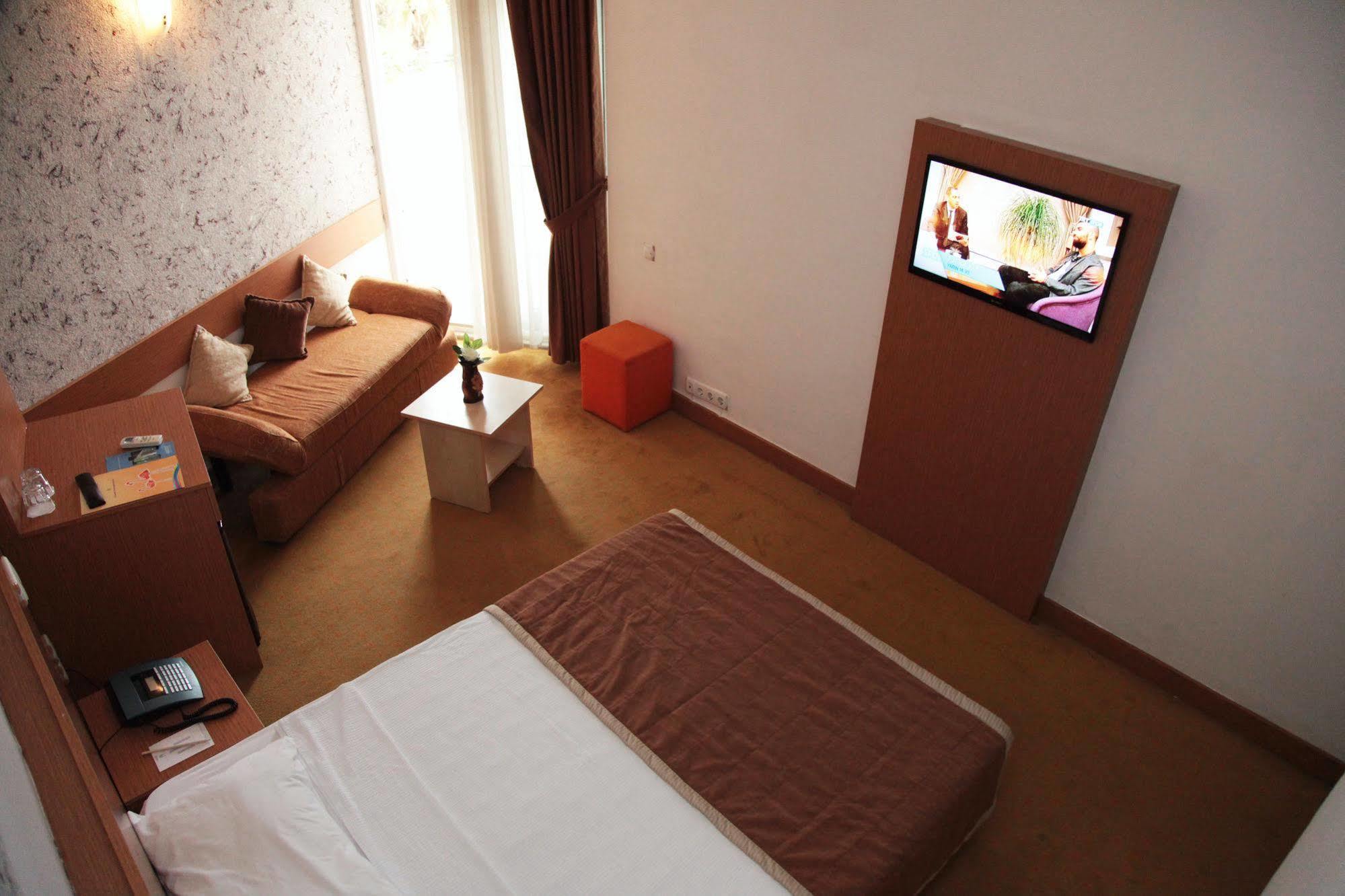 Orient Resort Hotel Fethiye Exterior photo